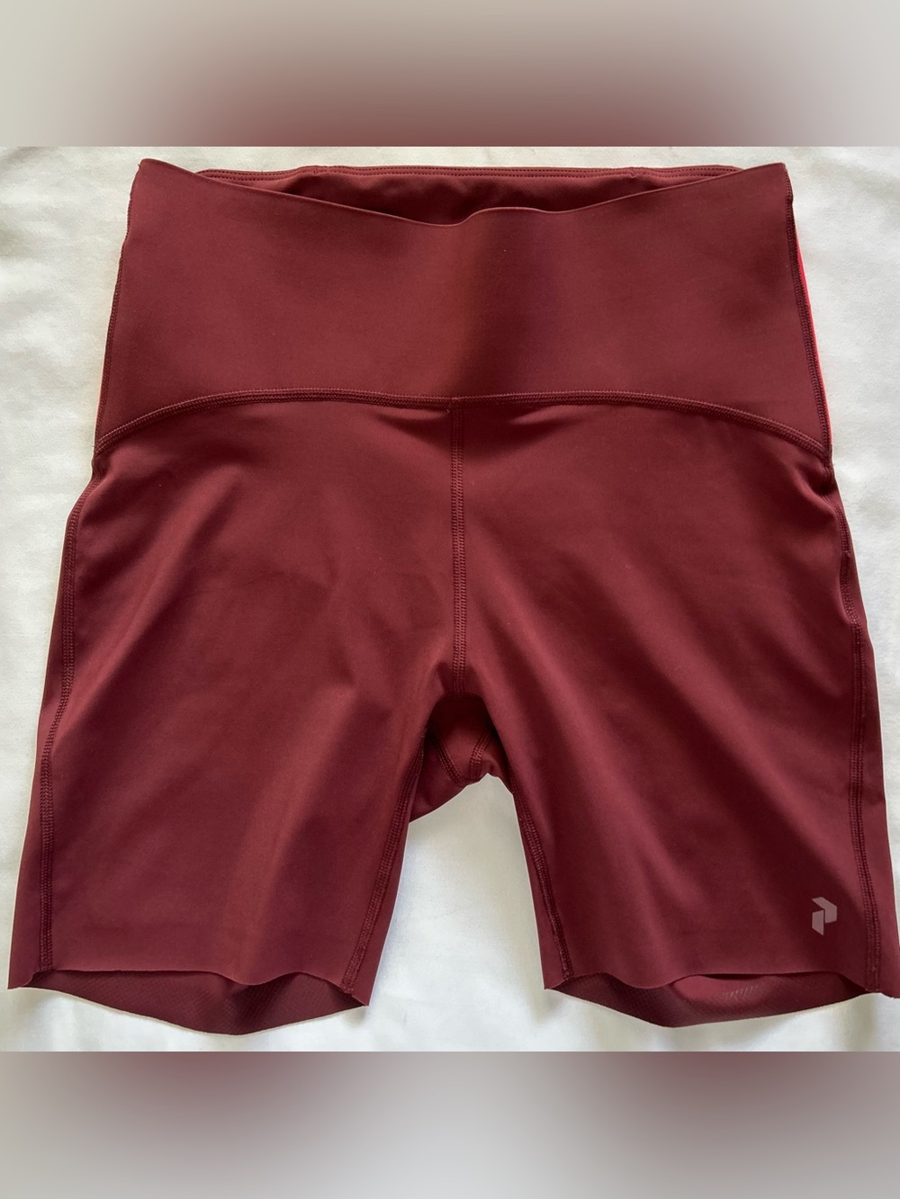 NWT - Peak Performance Light Short Tights in Obscure - Picture 6 of 15